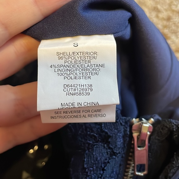 Semi-formal dress - Picture 4 of 5